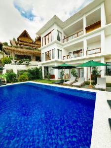Garden Hill Views