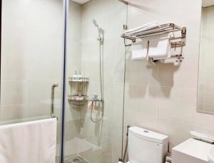 Vinhomes Grand Park 2BR Apartment Ideal for Remote Work