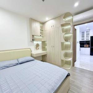Vinhomes Grand Park 2BR Apartment Ideal for Remote Work