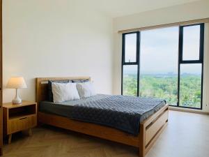 Vinhomes Grand Park 2BR Modern Apartment Quiet and Comfortable