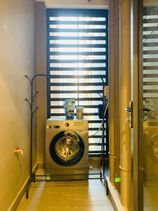 Vinhomes Grand Park 2BR Apartment Quiet Comfortable Fast WiFi