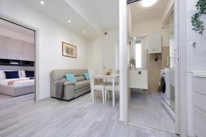 Francescos Flat by Domus&Dimore