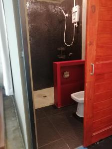 75 StangStay & Cafe de Art