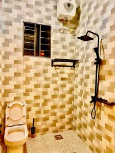 Kili Shantytown Home