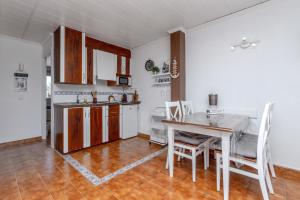 Precioso apto 2 hab Cala en Bosch