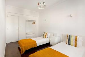 Campolide 2BR Flat