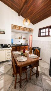 Casa Rustica em Búzios 600mt do centro, com churrasqueira e Garagem