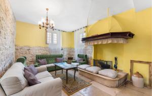 Lovely Home In Svetvincenat