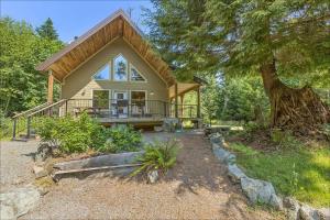 Escape the Tech-connected at Relaxing Elk Meadows