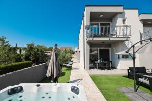 Apartment Noah Vrsi
