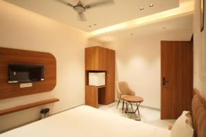 Hotel Madhuram Shivpuri MP
