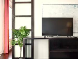 70m2 Spacious 2BR for 6 guests near Opera with Elevator