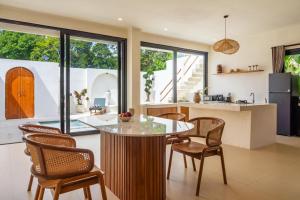 Modern 2-BR Villa in Tumbak Bayuh, Pererenan, Bali