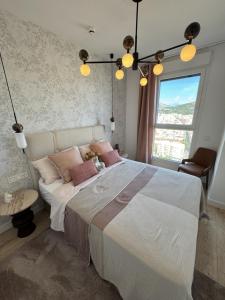 Urban Sky Malaga - Modern Two Bedroom Apartment with Cathedral View