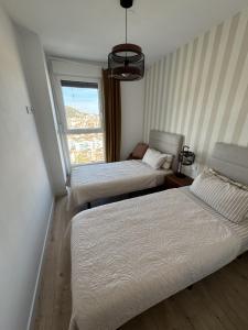 Urban Sky Malaga - Modern Two Bedroom Apartment with Cathedral View