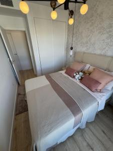 Urban Sky Malaga - Modern Two Bedroom Apartment with Cathedral View