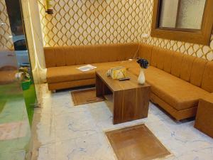 shree krishna Hotel