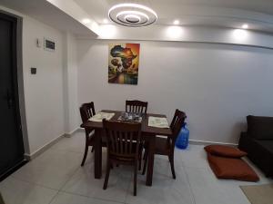 Chic 2BR with Gym, Playground & Skyline views in Westlands
