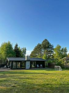 Charming Family Summerhouse Near The Beach