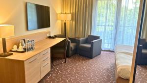 Holiday Inn Resort Warsaw Józefów by IHG