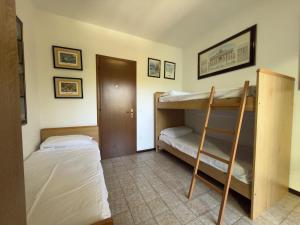 Piscina, Parcheggio, Campi sportivi - Valbella 12