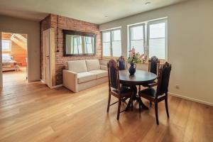 Królowa Kaczek - własna plaża, pomost, sauna z widokiem na wodę i sala warsztatowa