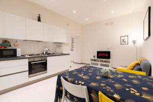 Mameli 56 - Apartment in Palazzo Storico Trastevere