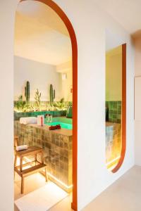 minuit - Love Room avec jacuzzi privatif et hammam Marseille Aix