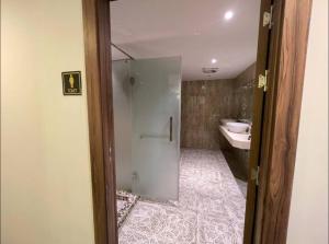 NEW! Modern Condo & Grand Avenue & Central Pattaya