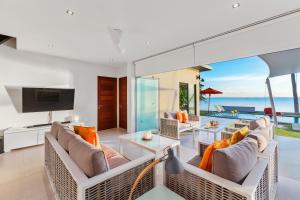 Paradisblanc Beachfront Villa - Hin Kong