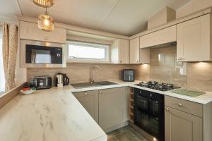 Host & Stay - Stag Lodge