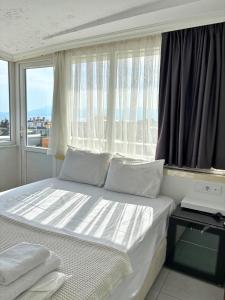 Luna Hotel