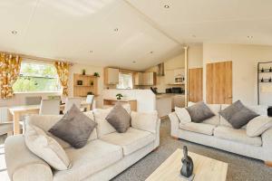 Host & Stay - Hoganwoods Lodge