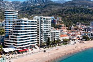 Royalisa Suites & Residence - Rafailovici Beachfront Luxury Living