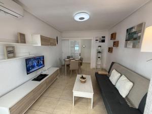 Bright Apartment with Balcony near Alicante Central Market by Turihome