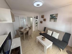 Bright Apartment with Balcony near Alicante Central Market by Turihome