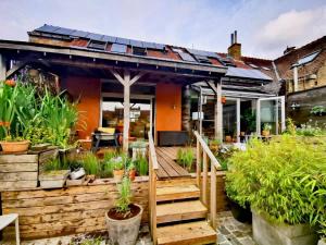 City Loft I Fireplace I Free Parking I Garden Bath