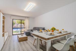 #022 T2 Velamar by Home Holidays