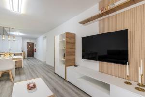 #022 T2 Velamar by Home Holidays