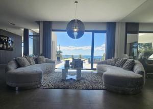 Beachfront villa Cabo Roig