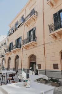 AMORINI Cefalù Baronial Suites