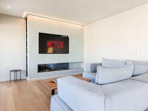 Grand Luxury Penthouse in Glyfada Center