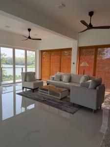 Villa H2O