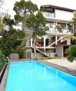 Villa H2O