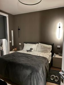 Stylish modern 2-bedroom apartment in Milan