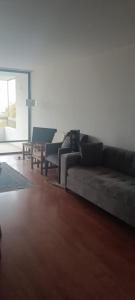 Amplio departamento excelente Ubicación