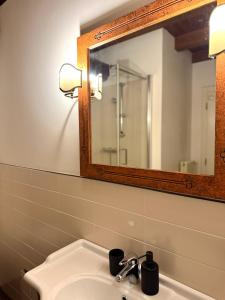 A 5 min da Bassano Camera con Bagno Privato e Area Fitness