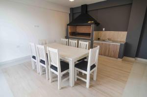 7H DFCommunity, ideal location, beautiful views!