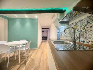 Cozy Apartment! Close to Beach & City Port