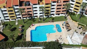 #027 Belavista Studio Pool & Central